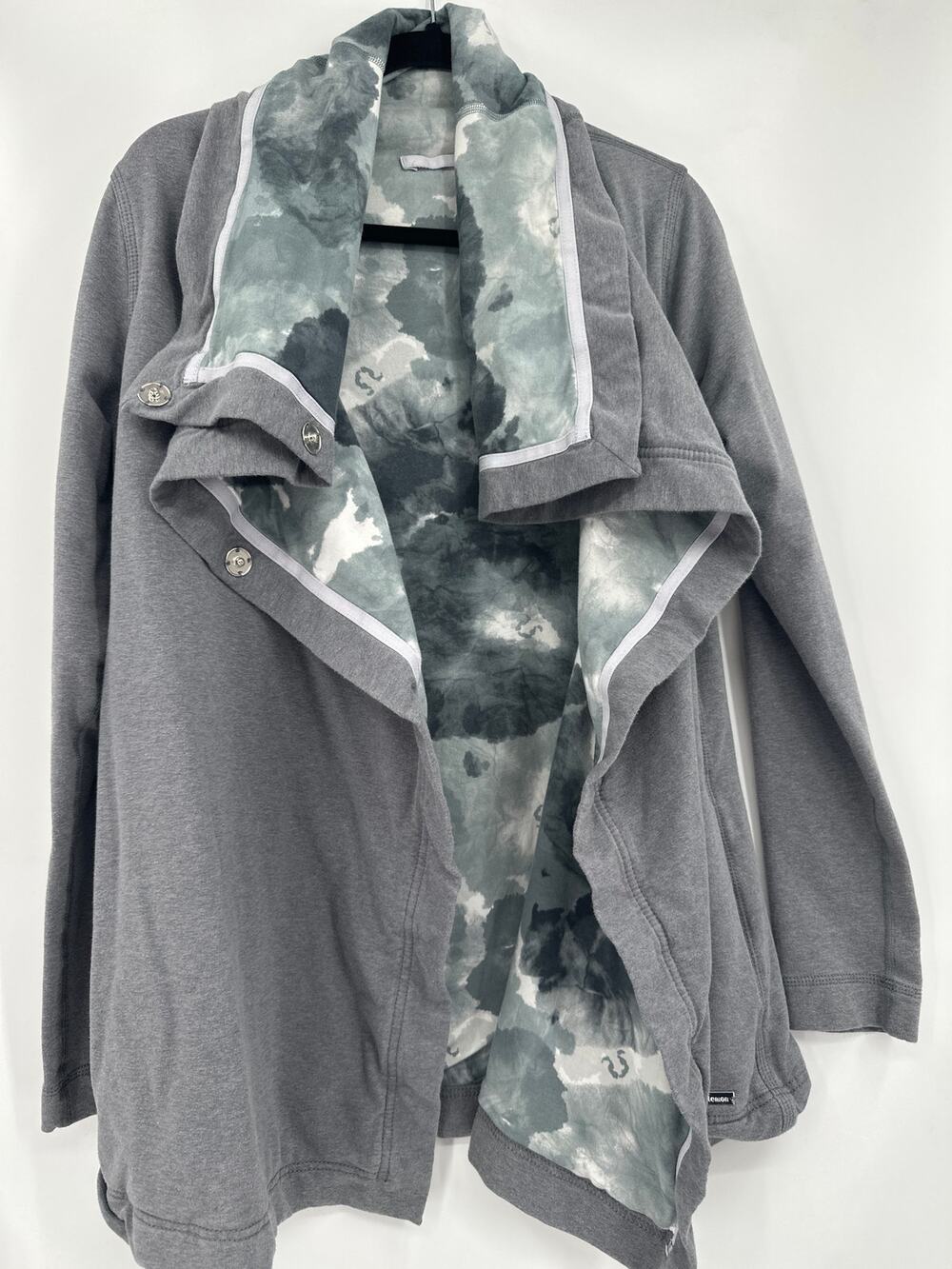 Lululemon Savasana Wrap Jacket in Gray Funnel Neck or Draped Size 8